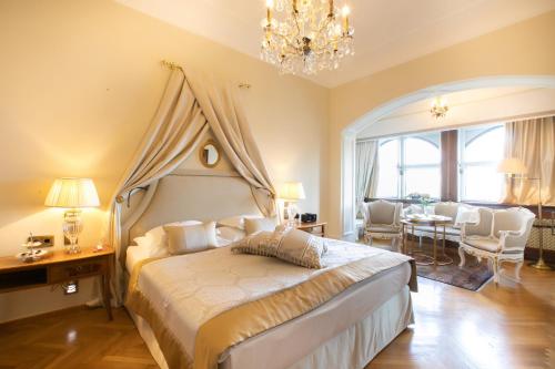 Castle Suite with City View