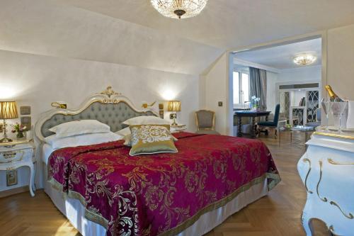 Castle Suite with City View