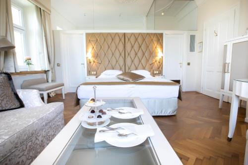 Castle Suite with City View