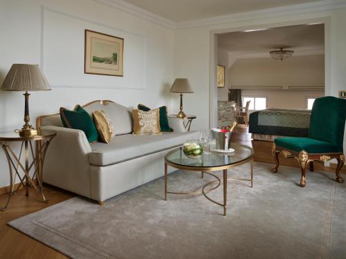 Castle Suite with City View