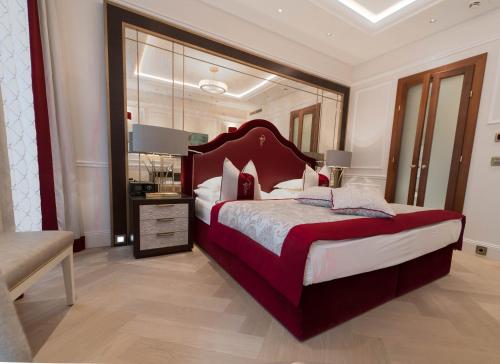 Superior Double Room with Park View