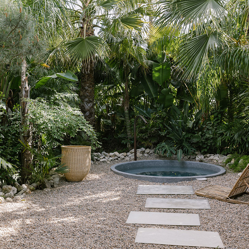 Bungalow View Garden 