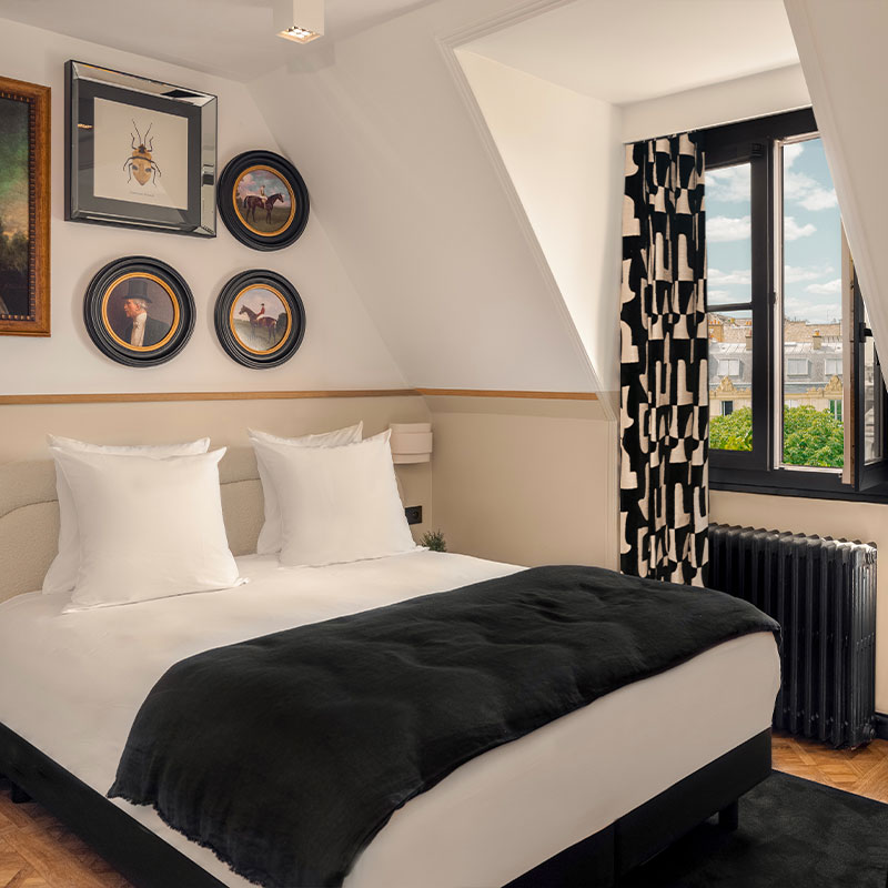 Cosy Eiffel Tower View