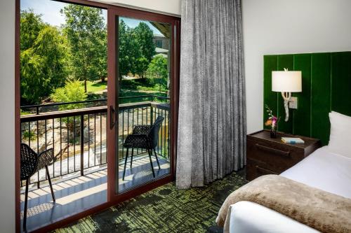 King Room with Falls View and Balcony