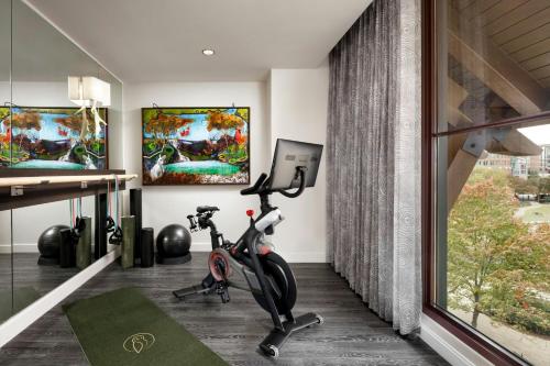 Fitness Large Studio King Suite