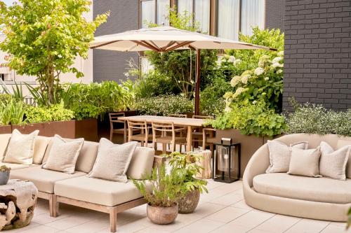 Suite with Garden View