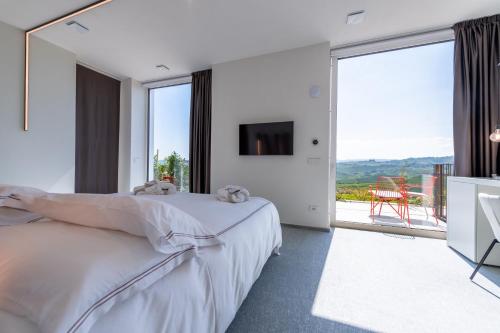 King Room with Balcony