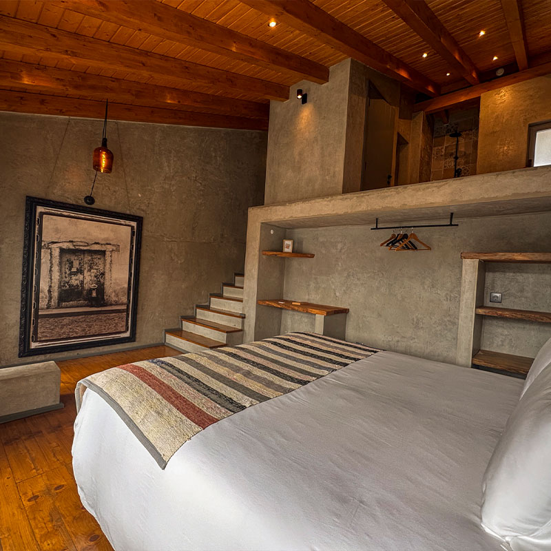  Hillside Quarto