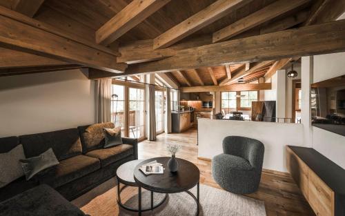 Large Deluxe Chalet
