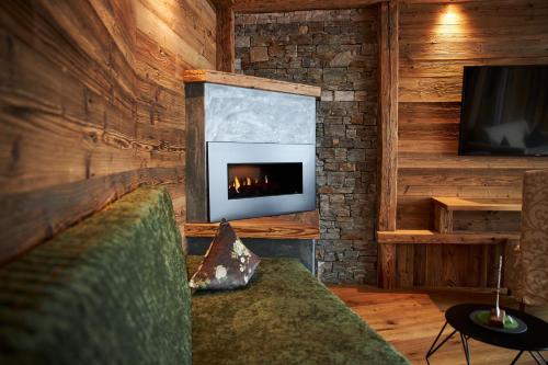 Suite with Mountain View