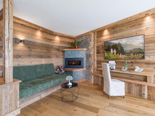 Suite with Mountain View
