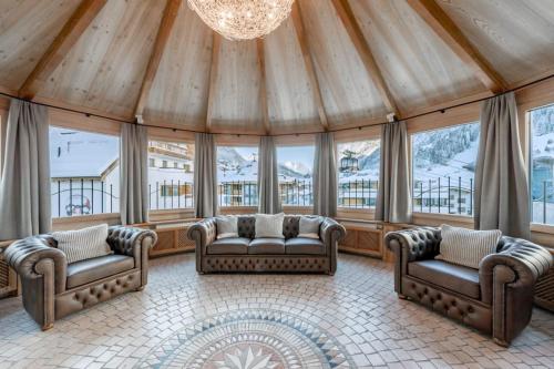 Superior Suite