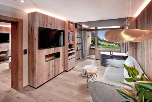 Tower Suite with Mountain View and Balcony 