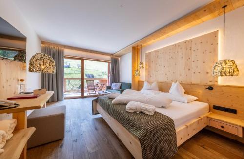 King Room with Garden View