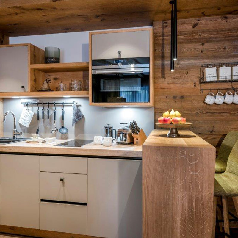 Two-Bedroom Apartment with Mountain View