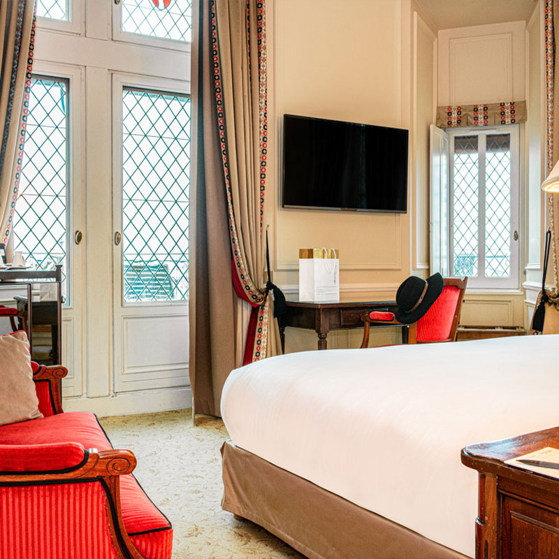 One Bedroom Deluxe Suite