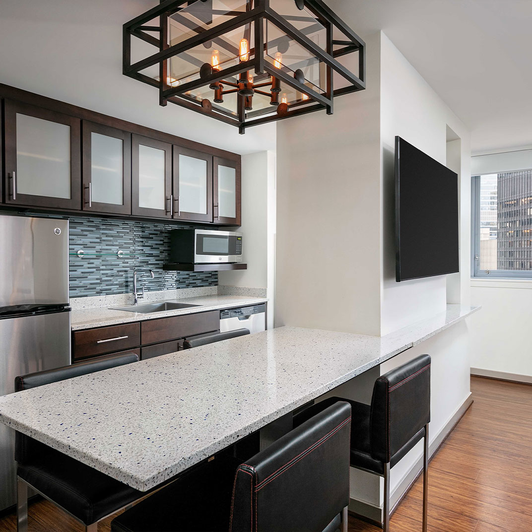 One Bedroom Lasalle Suite - King