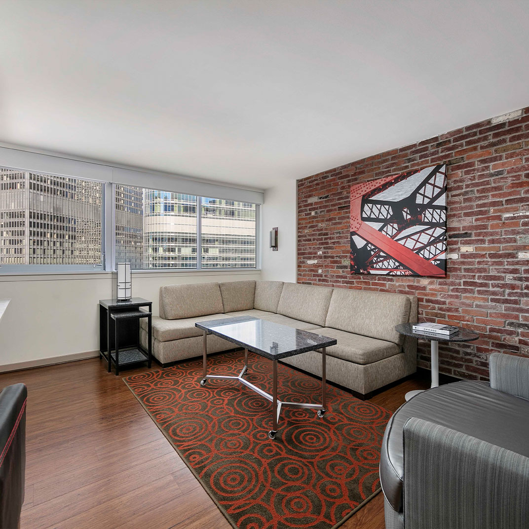 1 Bdrm Lasalle Ste - King - Hearing ADA