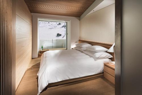 Double Room with Balcony - ANDO