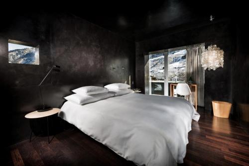 Double Room with Balcony - ZUMTHOR
