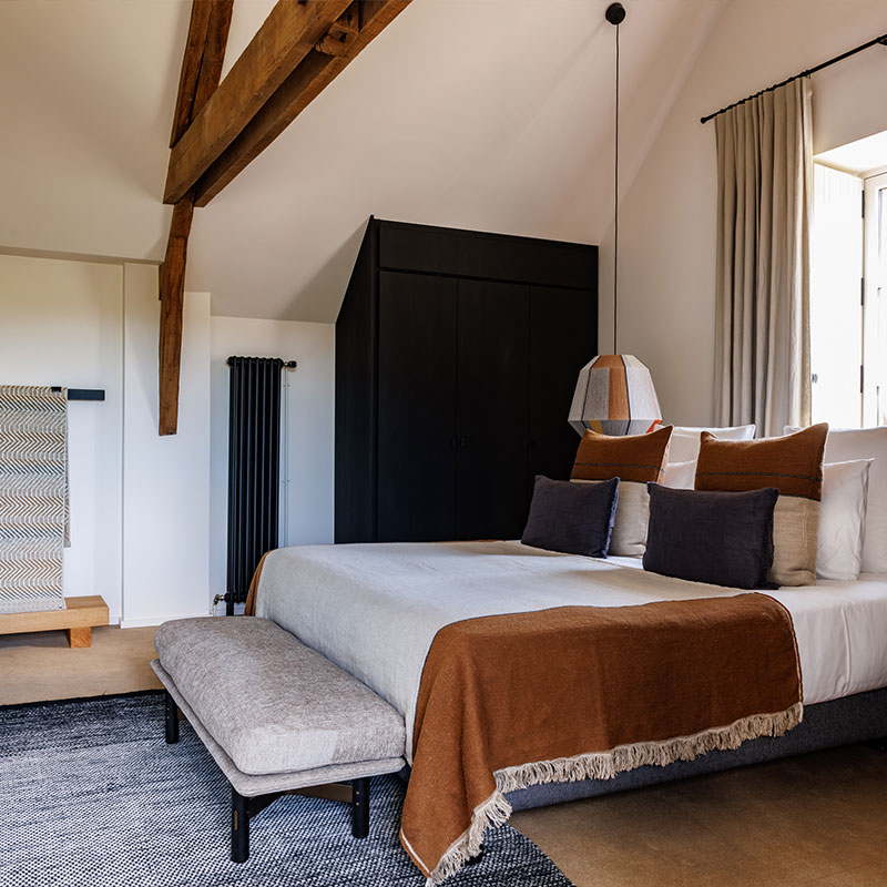 CLUB - Deluxe Room with park view