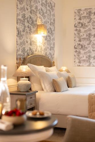 Chateau Deluxe Double Room