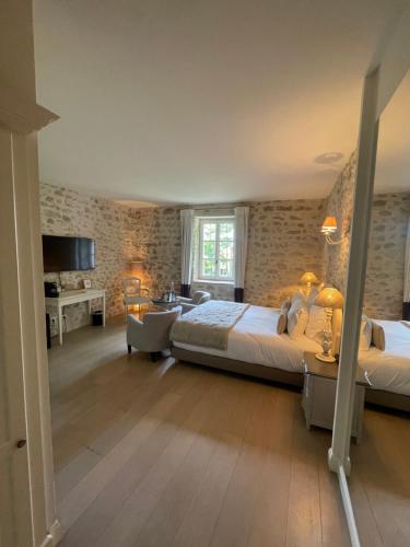 Chateau Deluxe Double Room