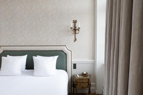 King Room with Lake View