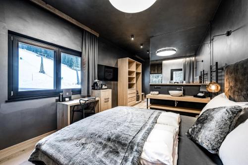 Economy Double Room without Balcony 