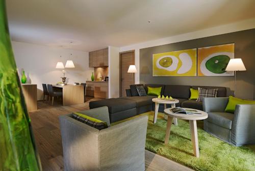Wellness Suite with Balcony