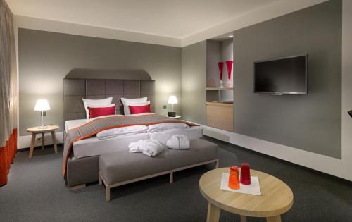 Junior Suite with Golf View