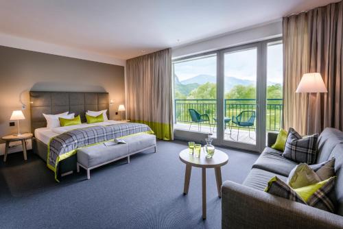 Junior Suite with Golf View