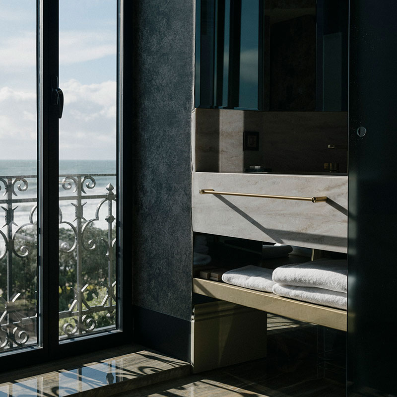 Manor House Ocean Front Suite