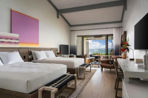 Bungalow - Club Lounge Access