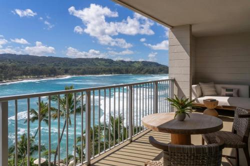 One-Bedroom Ali'i Suite - High Floor/Club Lounge Access