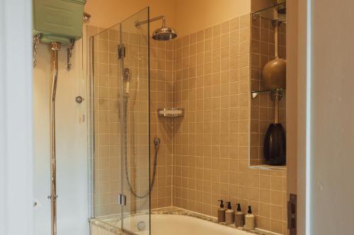 Large Guest Room