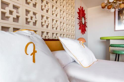 Junior Suite With Pool View