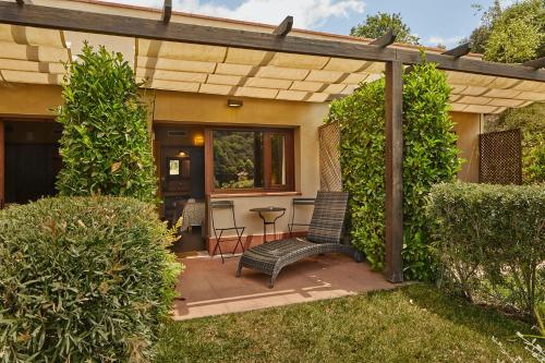 Two Connecting Double Rooms with Garden View