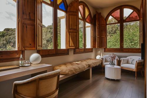 One-Bedroom Suite with Spa Access