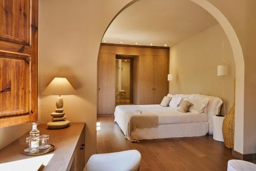 One-Bedroom Suite with Spa Access
