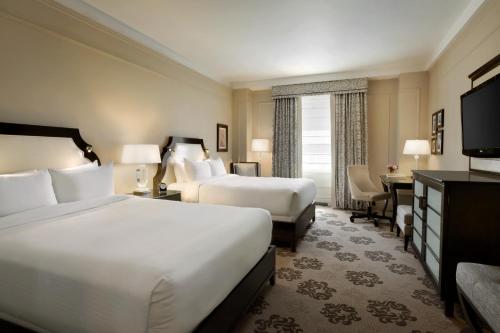 Fairmont Gallery Queen with Two Queen Beds