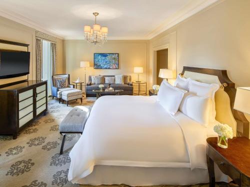 Junior Suite with King Bed