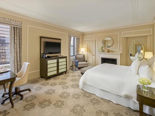 Junior Suite with King Bed