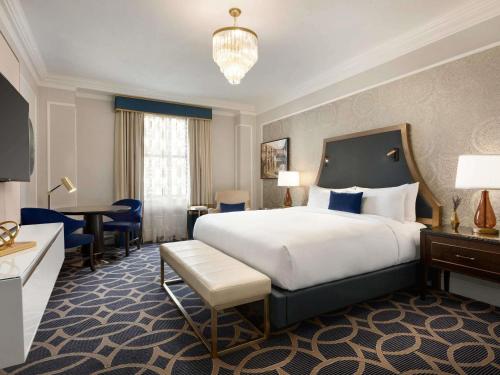 Signature King Room