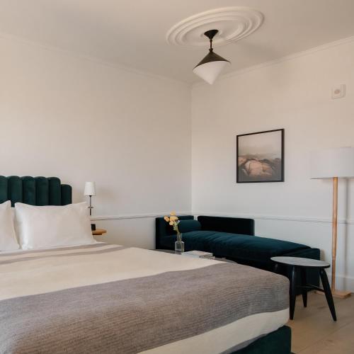 Deluxe King Suite