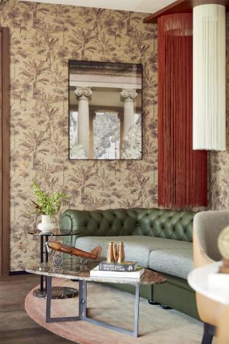 Thompson Suite with Terrace