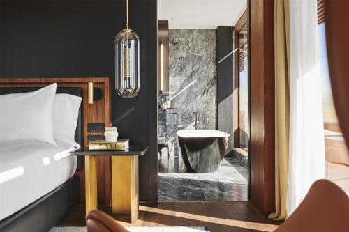 Thompson Suite with Terrace