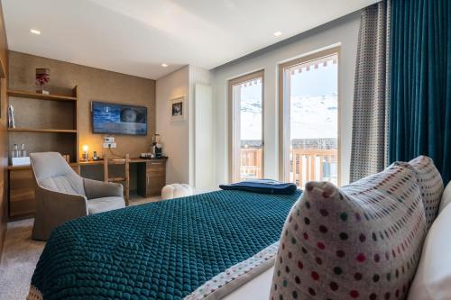 Large Double Room