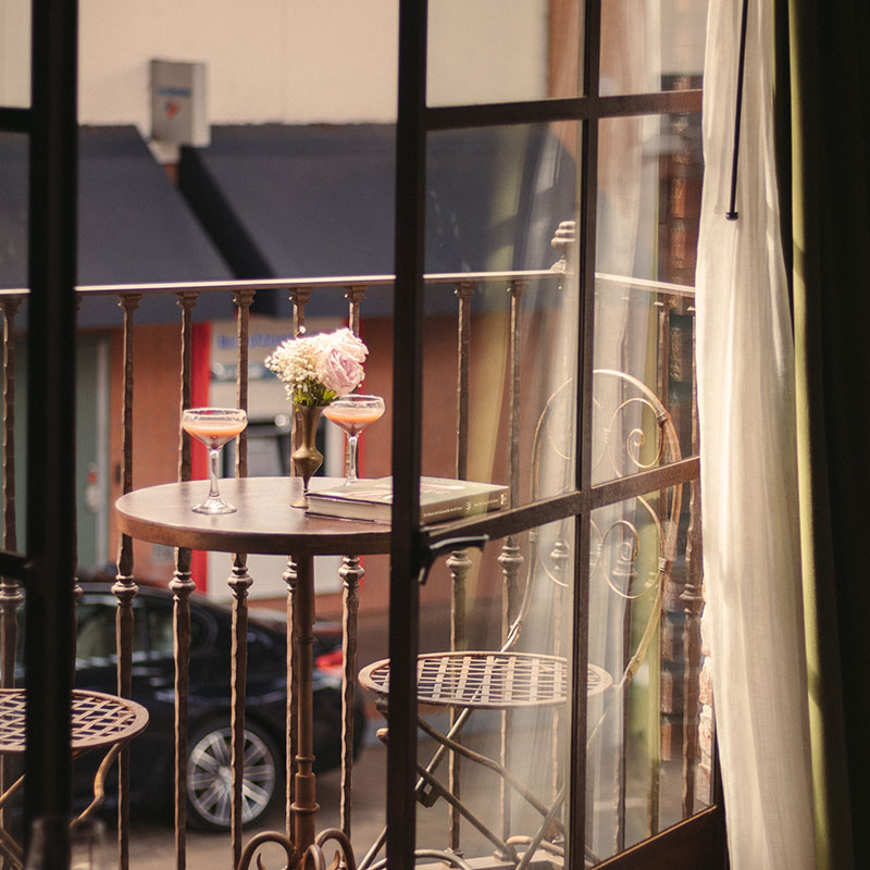 Granada Queen Balcony