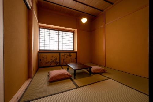 Suite with Terrace - Main Building - 103